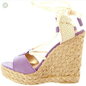 The perfect summer wedge!